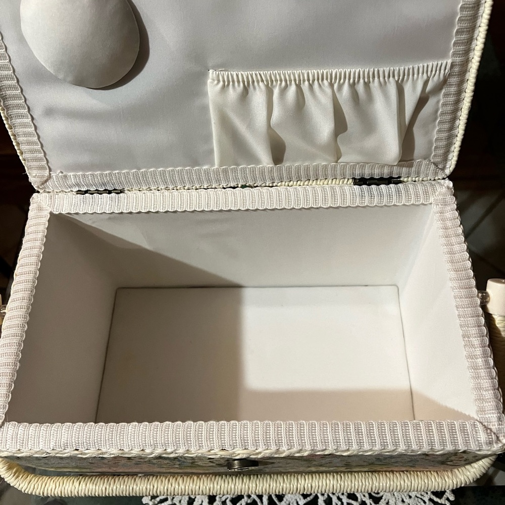 SEWING BASKET (Large) - Picture 2 of 5